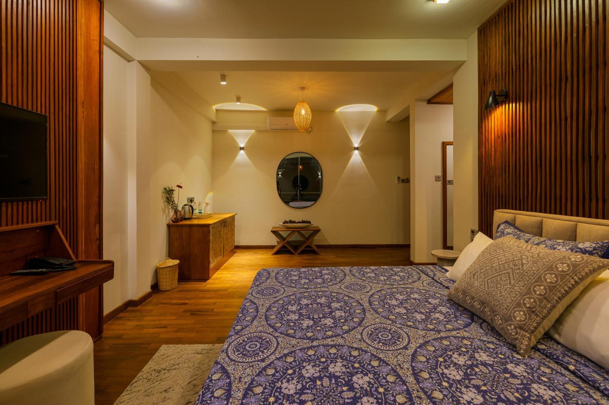 Majentra Ella Hotel Kültér fotó