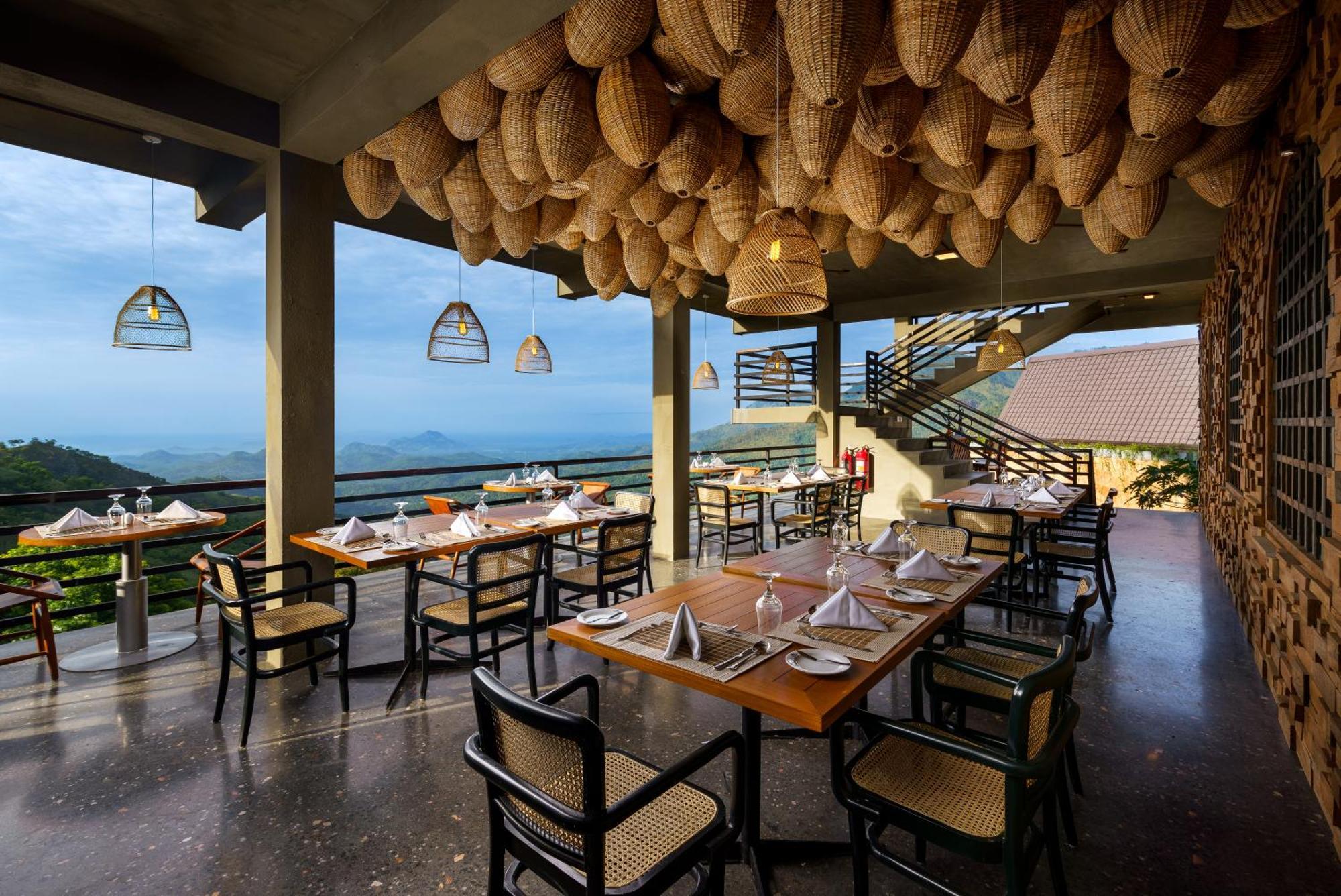 Majentra Ella Hotel Kültér fotó